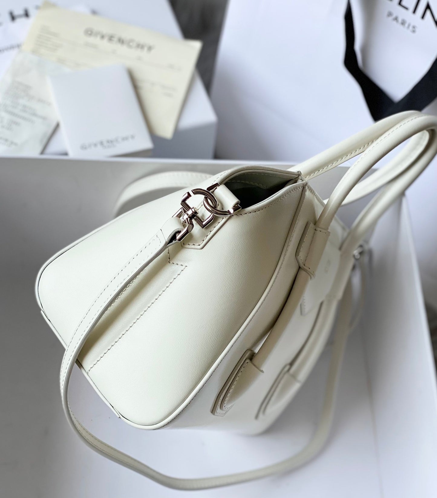 gv Mini Antigona Lock Bag Ivory For Women, Handbags, Shoulder Bags 8.7in/22cm GVC BB50J0B16S-105