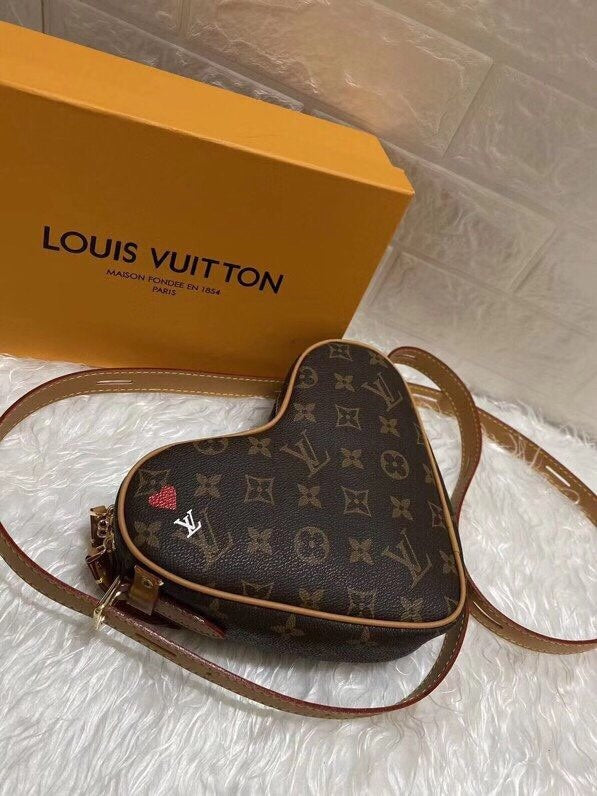 Fashion Lu-Vi bags - 3777
