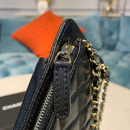 CHL Classic Cluth With Chain Black For Women, Women’s Wallet 7in/18cm AP0990