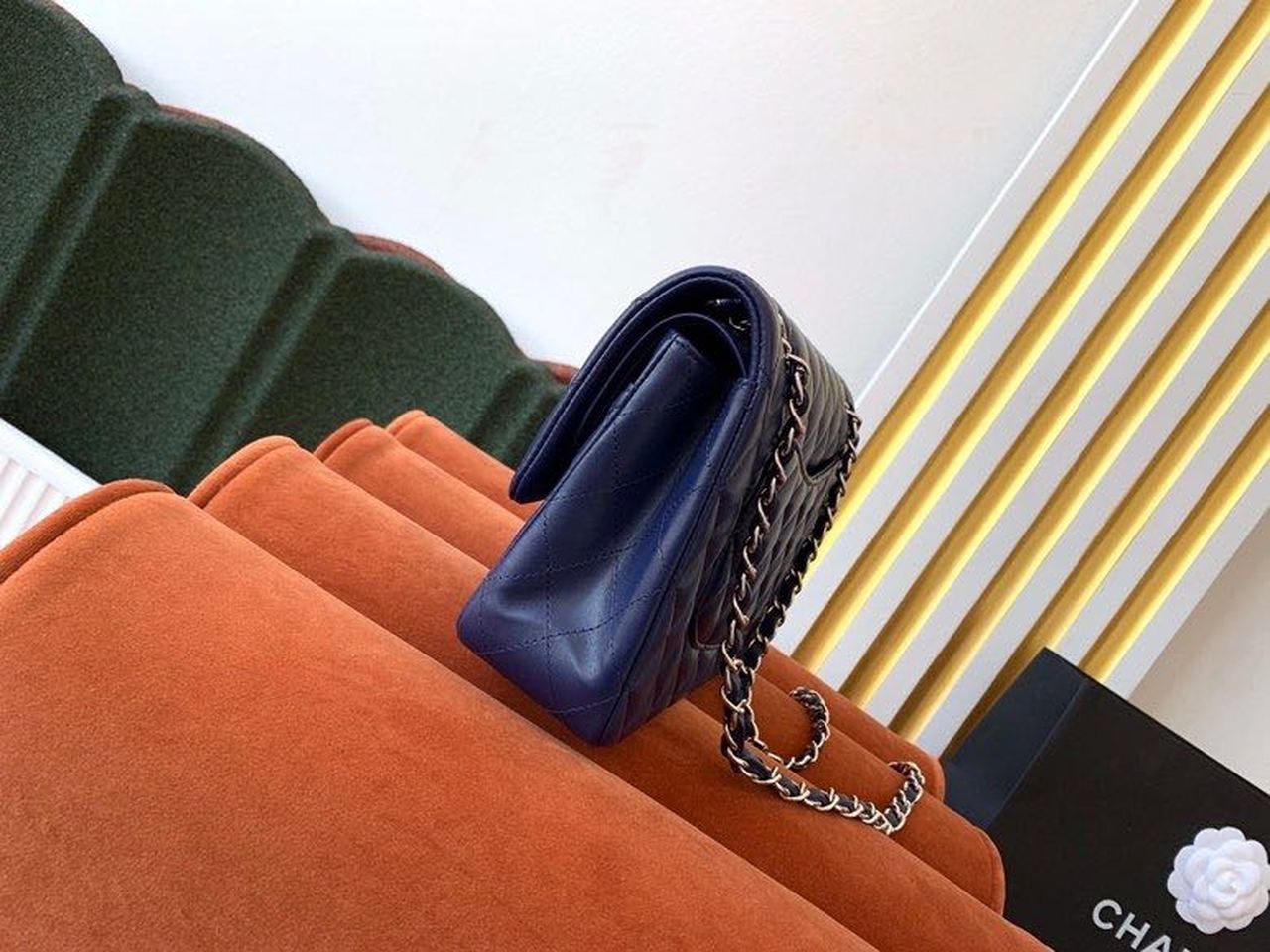 Chanel Classic Handbag Navy Blue For Women, Women’s Bags, Shoulder And Crossbody Bags 10.2in/26cm A01112