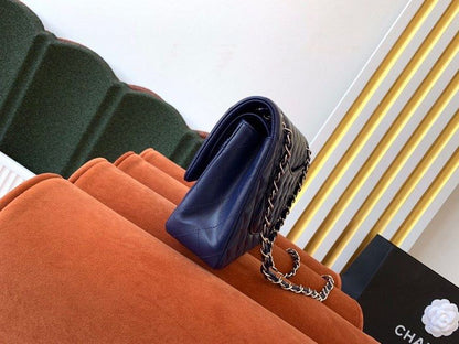 Chanel Classic Handbag Navy Blue For Women, Women’s Bags, Shoulder And Crossbody Bags 10.2in/26cm A01112