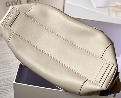 gv Small Antigona Soft Bag Beige For Women, Handbags, Shoulder Bags 17.7in/45cm GVC 