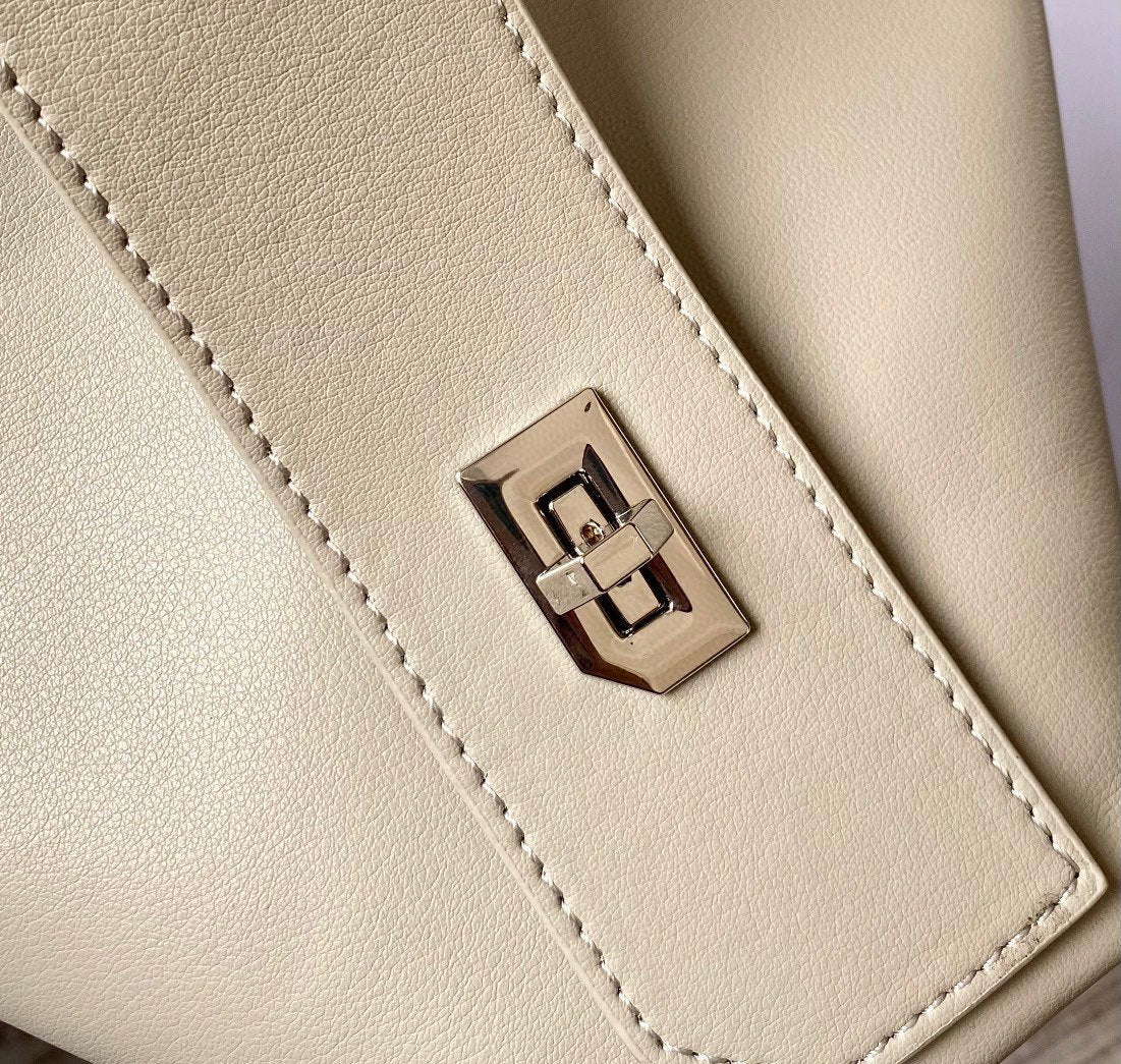 gv Small Antigona Soft Bag Beige For Women, Handbags, Shoulder Bags 17.7in/45cm GVC 