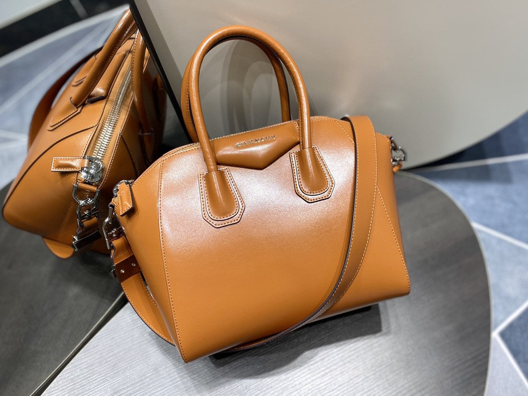 gv Mini Antigona Sport Bag Caramel Brown For Women, Handbags, Shoulder Bags 8.7in/22cm GVC