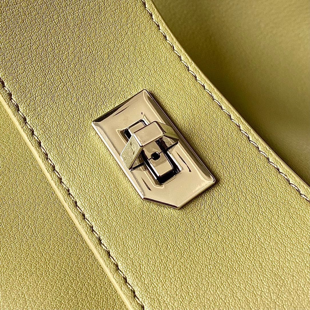 gv Small Antigona Soft Bag Green For Women, Handbags, Shoulder Bags 17.7in/45cm GVC 