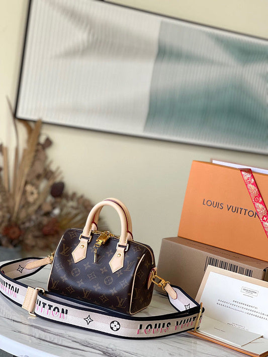 Fashion Lu-Vi bags - 4463