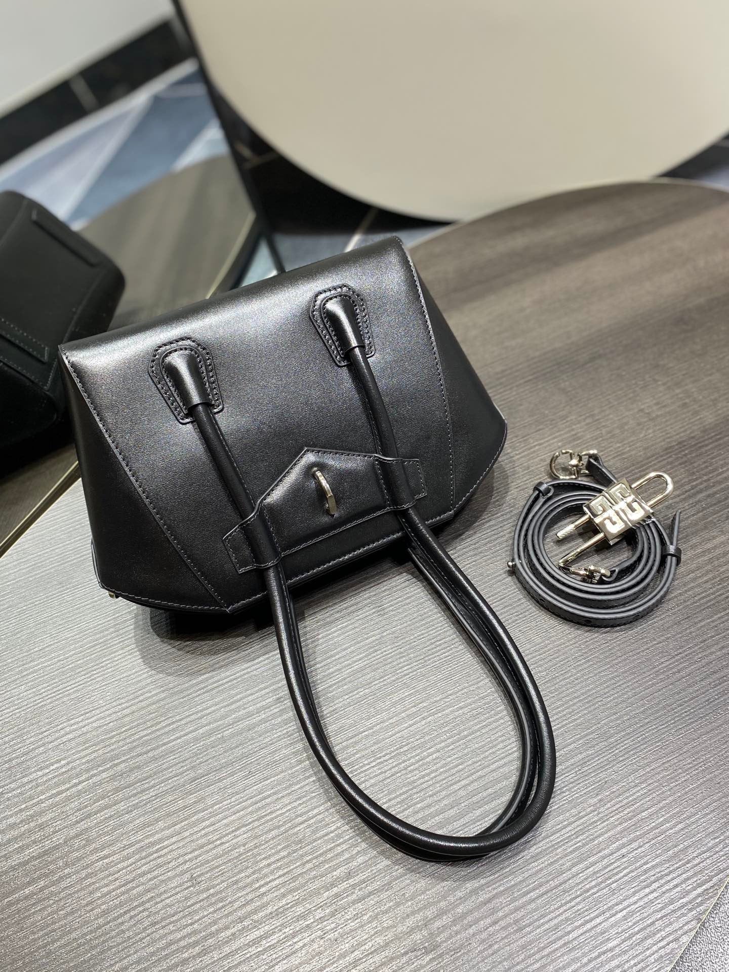 gv Mini Antigona Lock Bag Black For Women, Handbags, Shoulder Bags 8.7in/22cm GVC