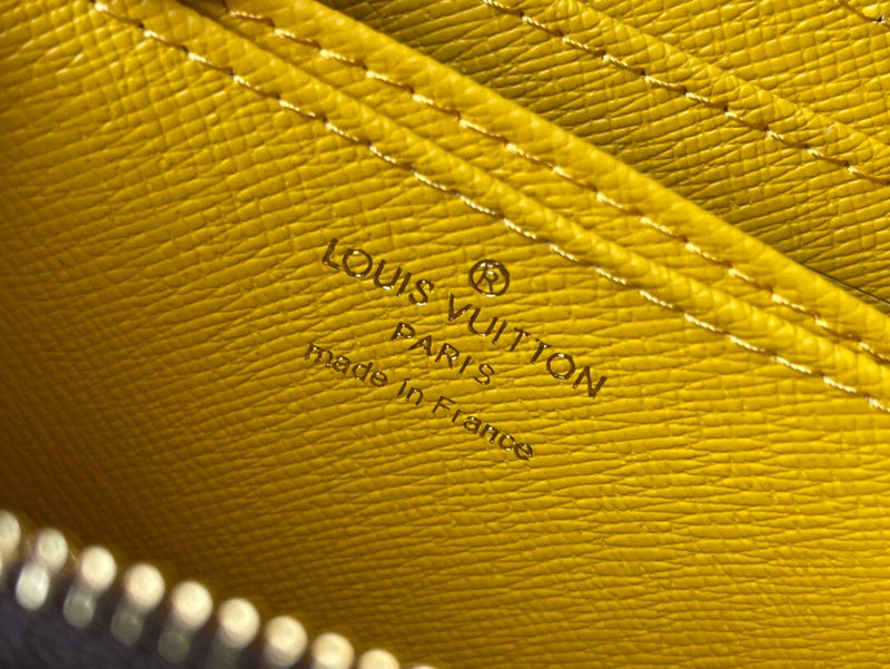 Fashion Lu-Vi bags - 4577