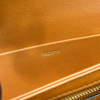 CE Classique Cuir Triomphe Bag Tan For Women 9in/22cm 199223BFN.04LU