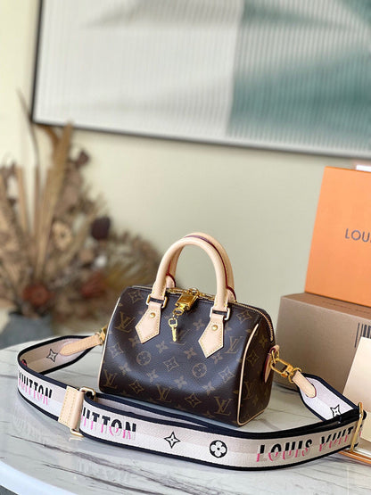 Fashion Lu-Vi bags - 4463
