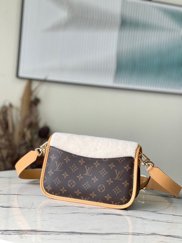 Fashion Lu-Vi bags - 4611
