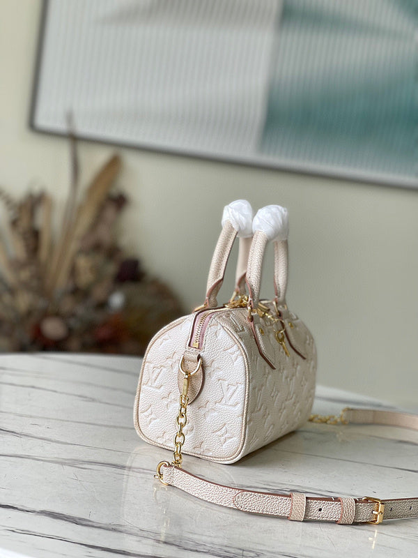 Fashion Lu-Vi bags - 4925