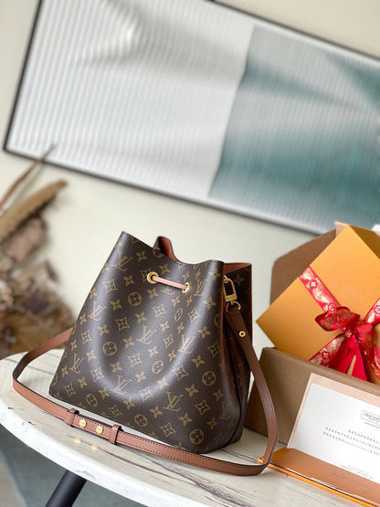 Fashion Lu-Vi bags - 4056