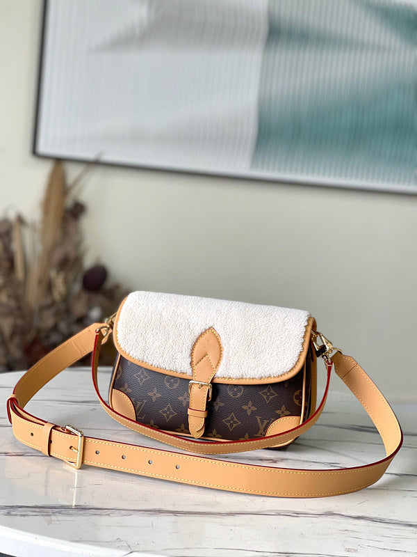 Fashion Lu-Vi bags - 4611