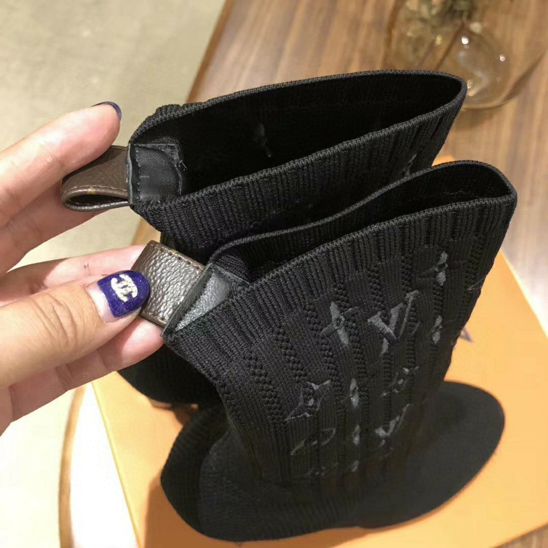New Arrival  LUV BOOTS 020