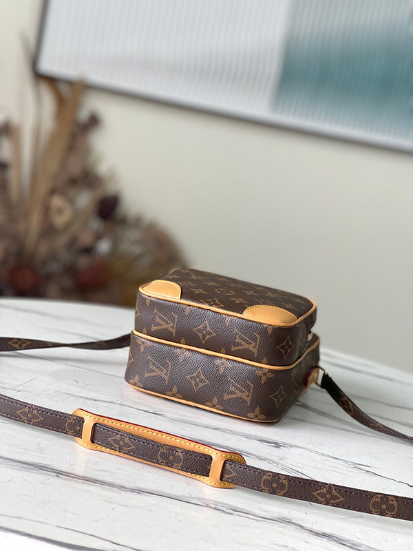 Fashion Lu-Vi bags - 4486