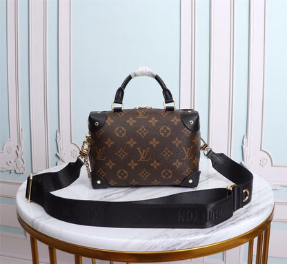 Fashion Lu-Vi bags - 3700