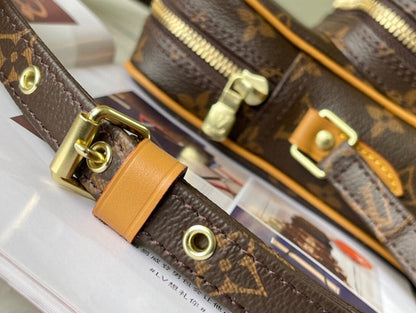 Fashion Lu-Vi bags - 4486