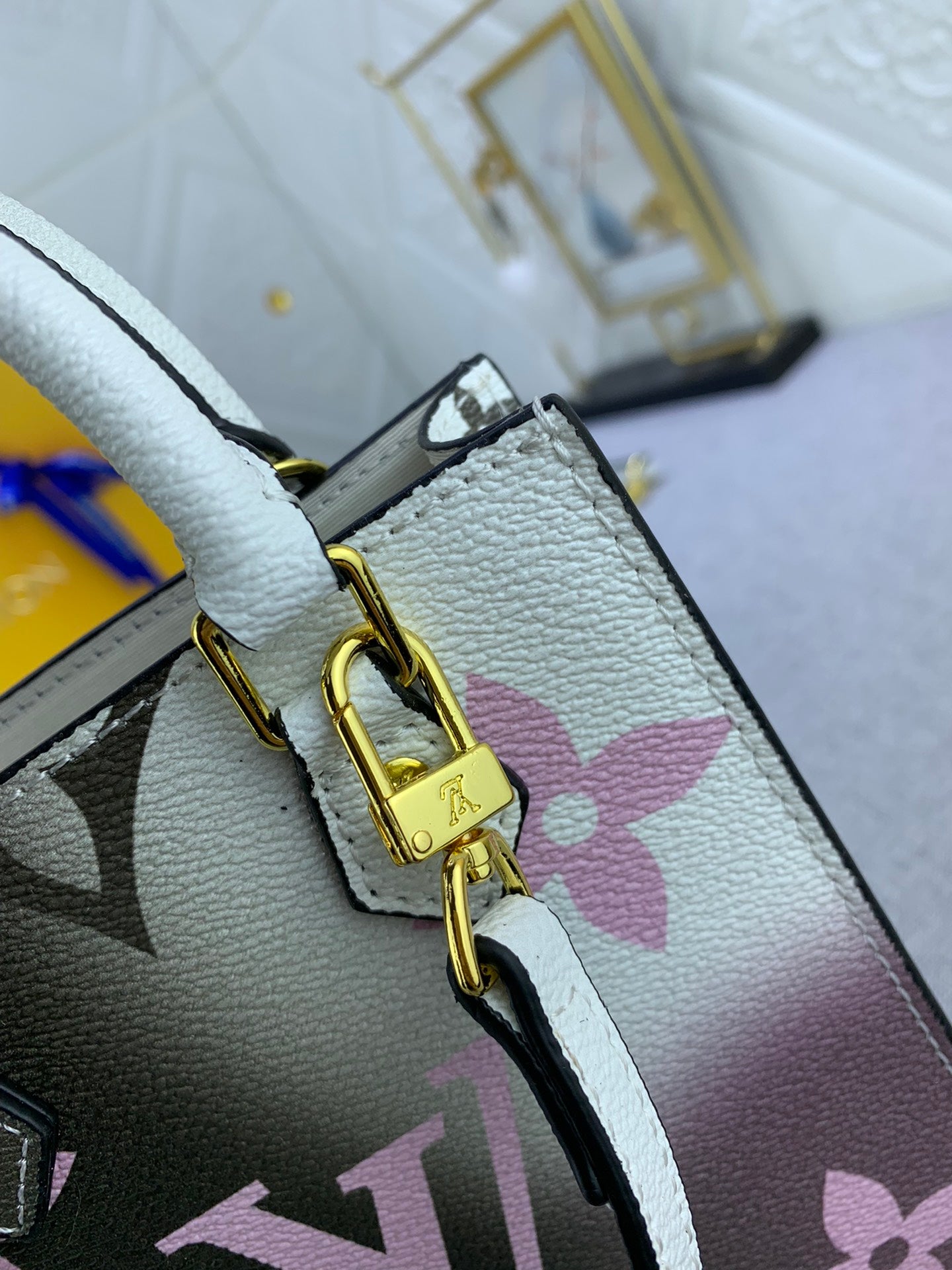 New Arrival Bags LUV 823