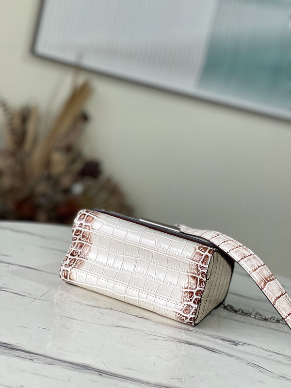 Fashion Lu-Vi bags - 4639