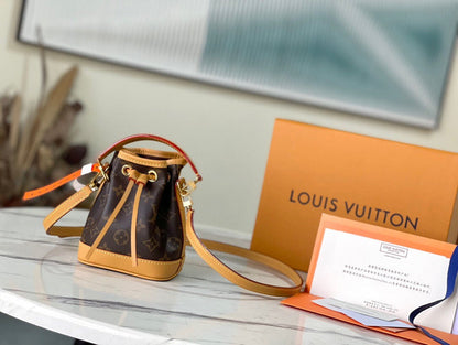 Fashion Lu-Vi bags - 4664