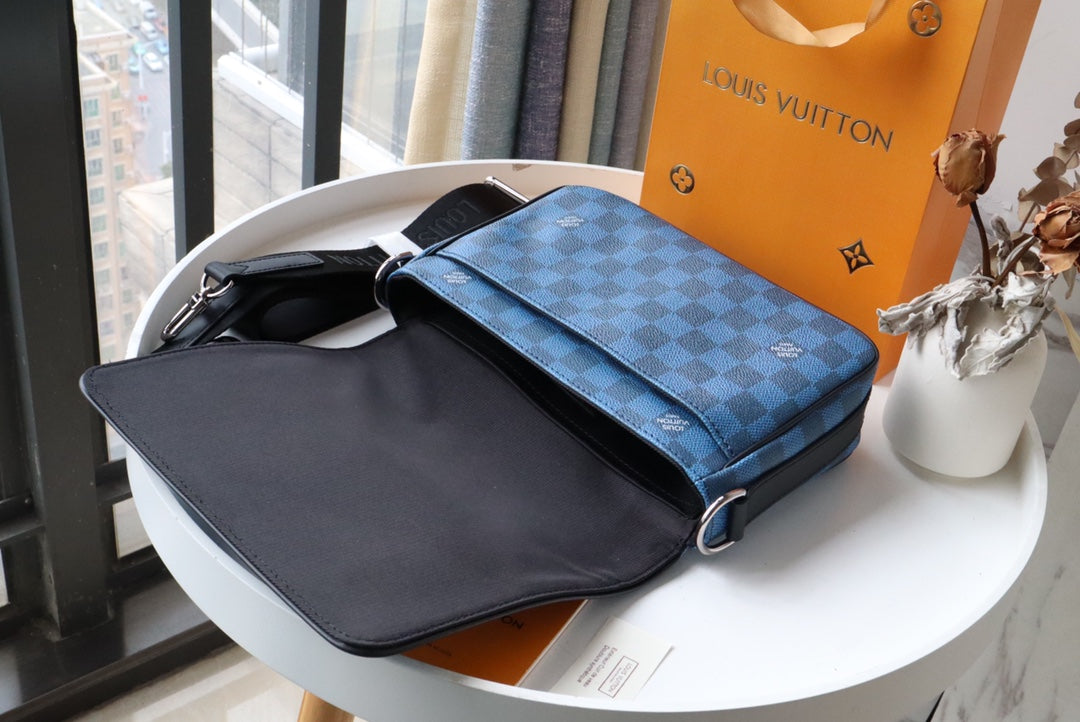 LV Studio Messenger Damier Graphite Blue For Men, Bags, Shoulder And  Crossbody Bags 9.3in/25.3cm LV N50026