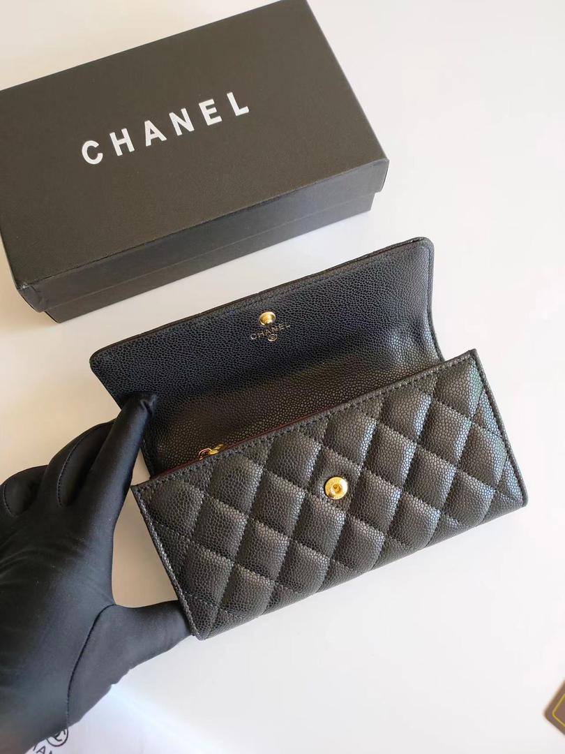 CHL 19 QUILTED BLACK LEATHER WALLET