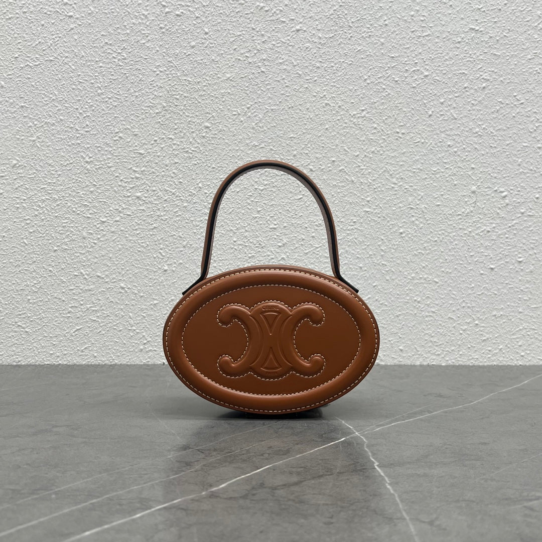 CE Oval Minaudiere Cuir Triomphe Brown For Women 6in/11.5cm 198613DU6.04LU