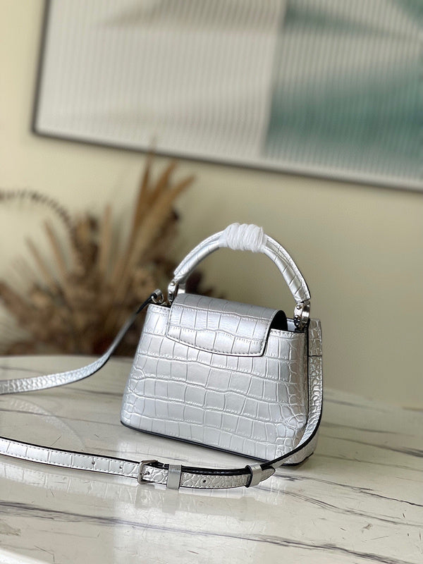 Fashion Lu-Vi bags - 4344