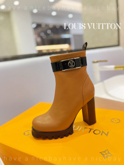 New Arrival  LUV BOOTS 035