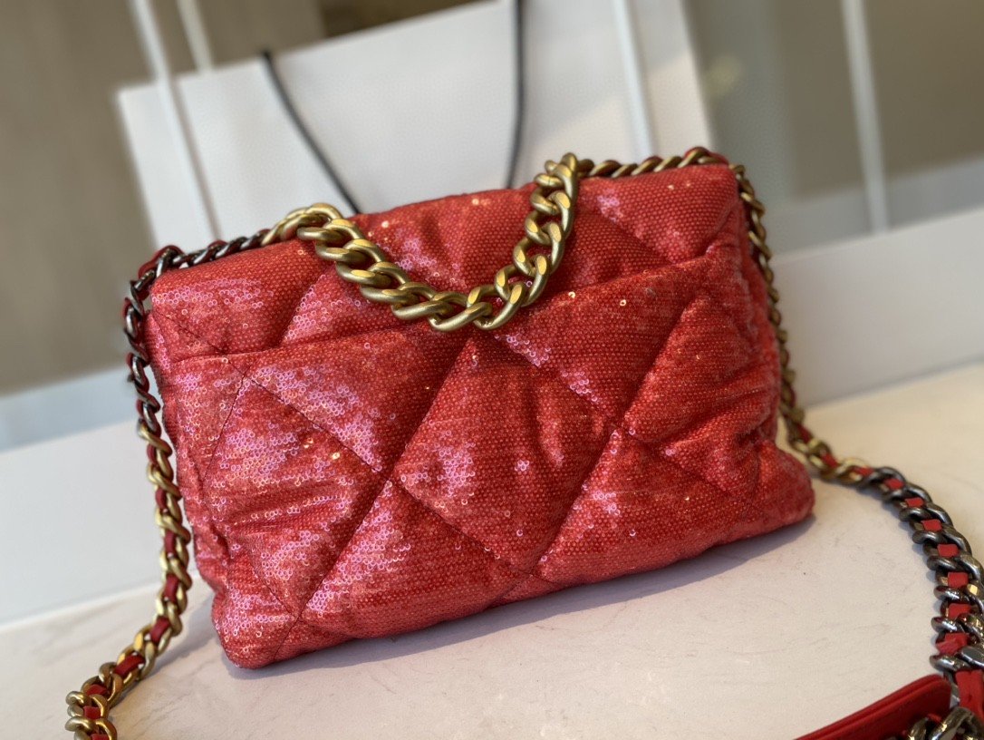 CHL 19 Flap Bag Gold Hardware Red For Women, Women’s Handbags, Shoulder Bags 10.2in/26cm AS1160 