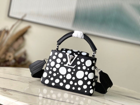 Fashion Lu-Vi bags - 3995