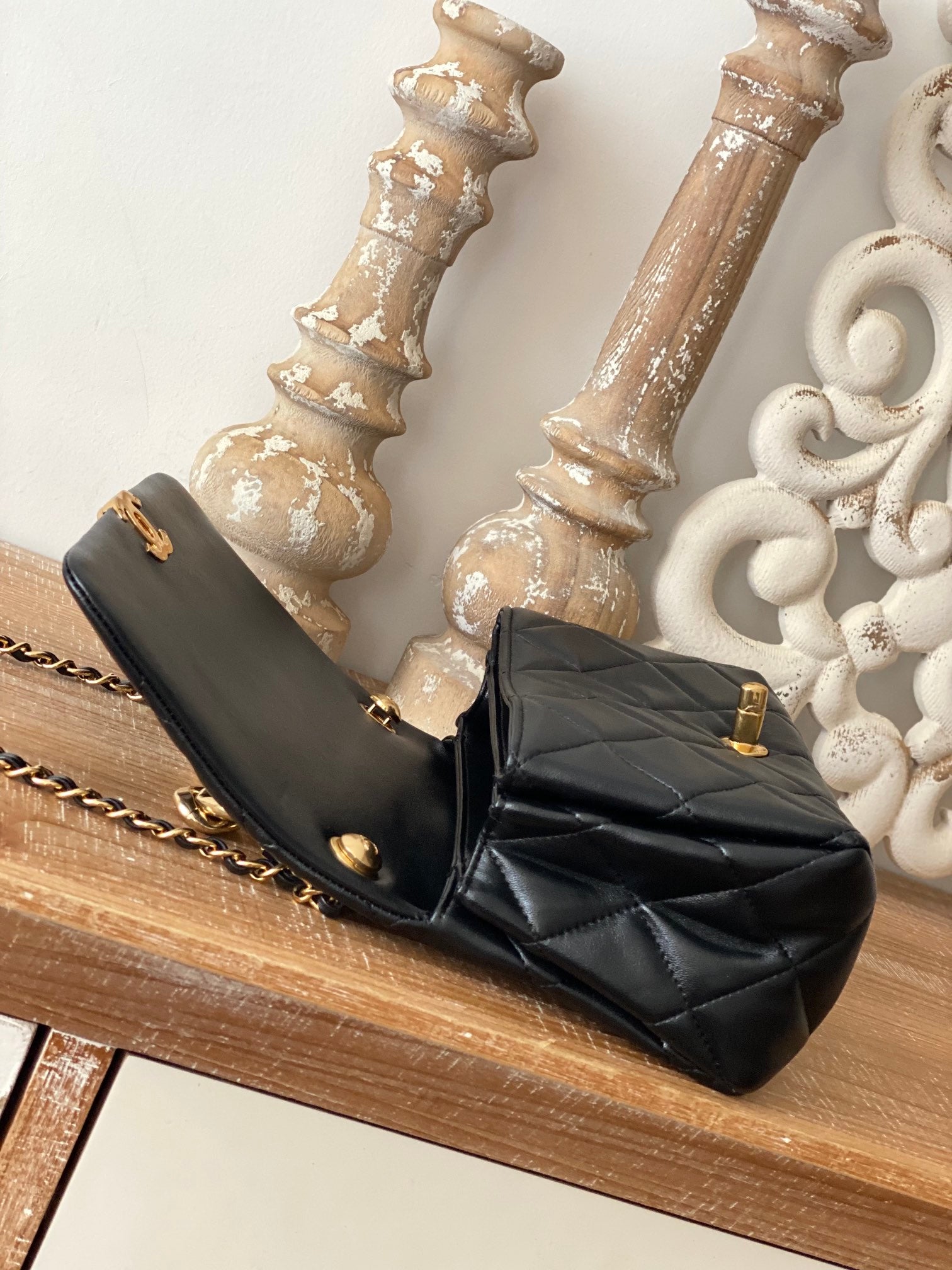 CHL Classic Diamond Flap Bag Black For Women, Women’s Bags 9.1in/23cm