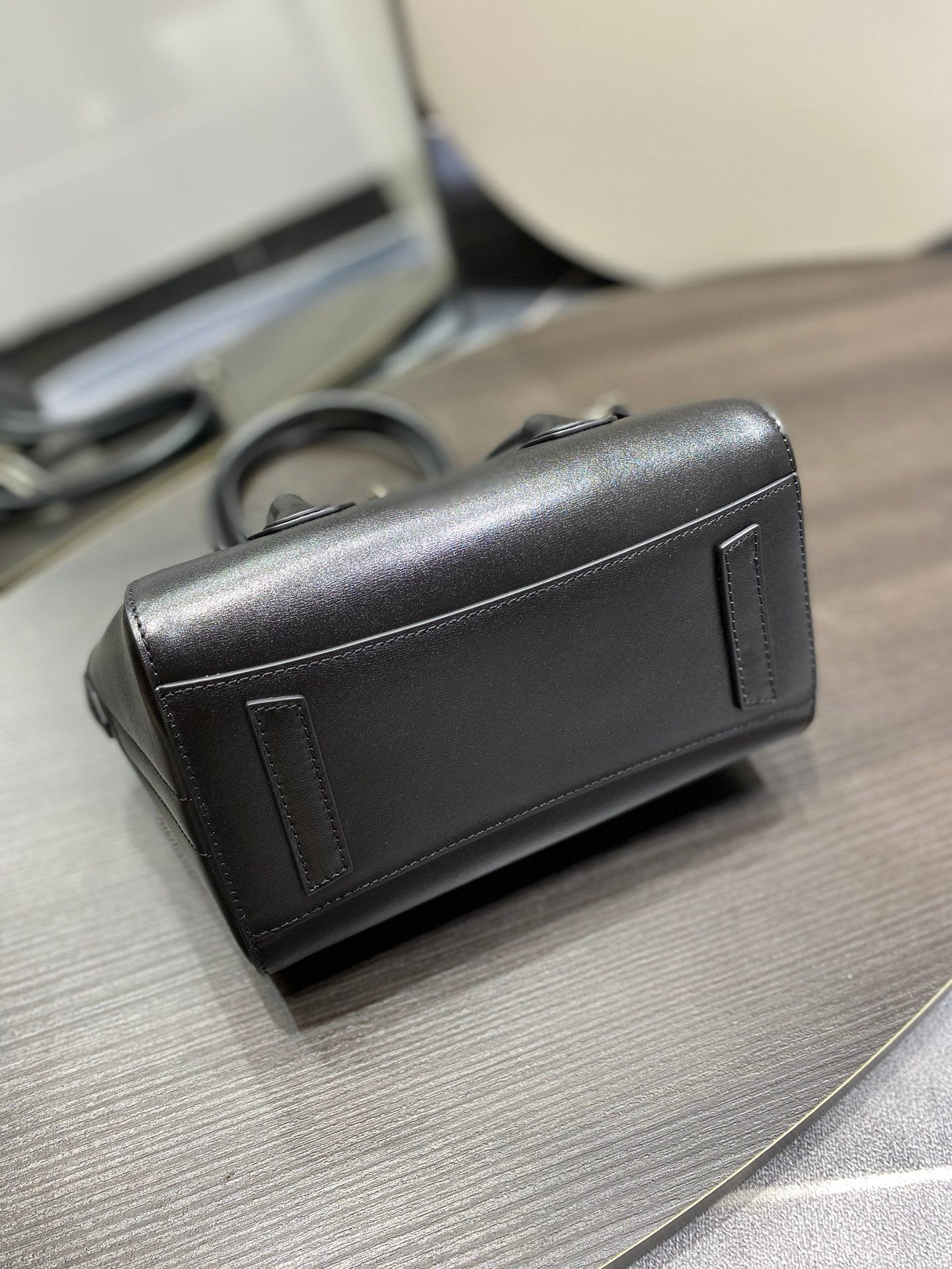 gv Mini Antigona Lock Bag Black For Women, Handbags, Shoulder Bags 8.7in/22cm GVC