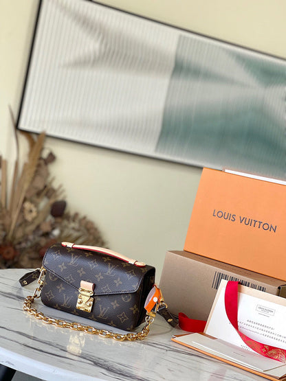 Fashion Lu-Vi bags - 4448