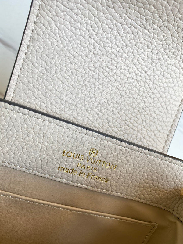 Fashion Lu-Vi bags - 3943