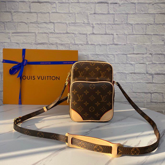Fashion Lu-Vi bags - 3735