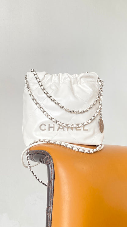 CHL 22 MINI BAG SILVER TONE WHITE 7,1IN/18CM