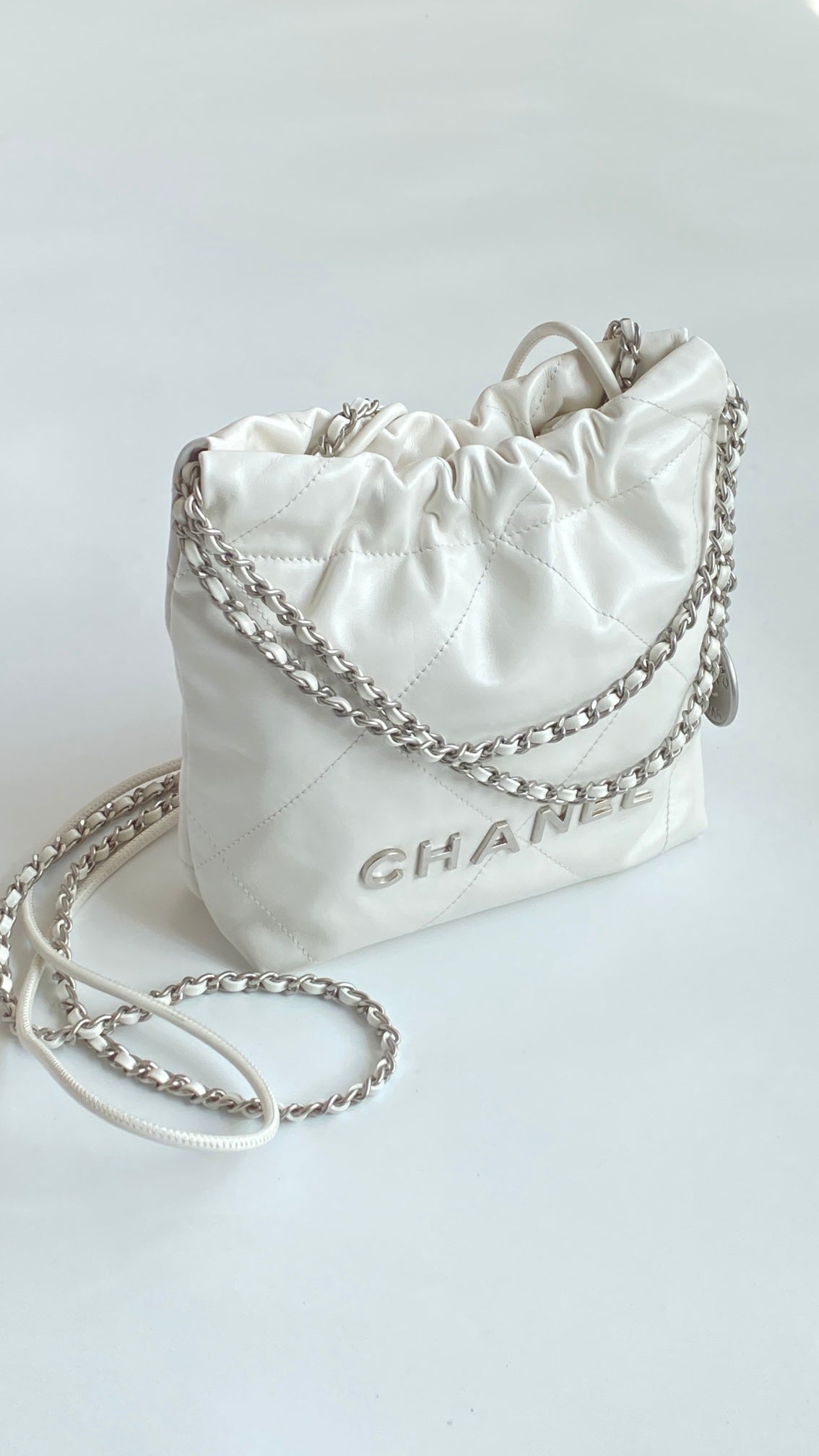 CHL 22 MINI BAG SILVER TONE WHITE 7,1IN/18CM