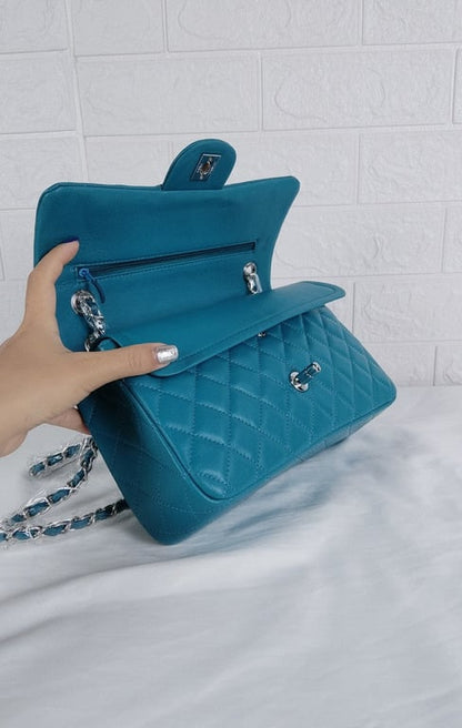 CHL CLASSIC MEDIUM LAMBSKIN FLAP DARK TURQUOISE CAVIAR SILVER 25CM