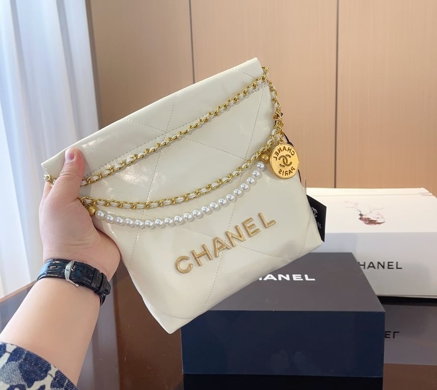 CHL 22 MINI HANDBAGCRYSTAL PEARLSWHITE 22CM AS3980