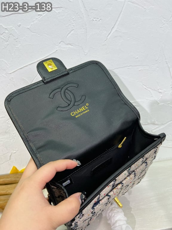 CHL 21CM 22K FLAP BAG WITH TOP HANDLE