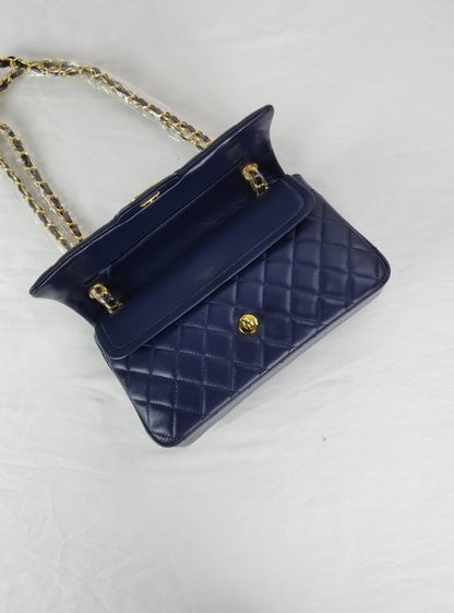 CHL CLASSIC MEDIUM LAMBSKIN FLAP NAVY AND GOLD 25CM