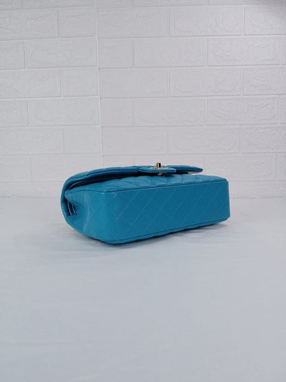 CHL CLASSIC MEDIUM LAMBSKIN FLAP BAG BLUE GOLD 25CM
