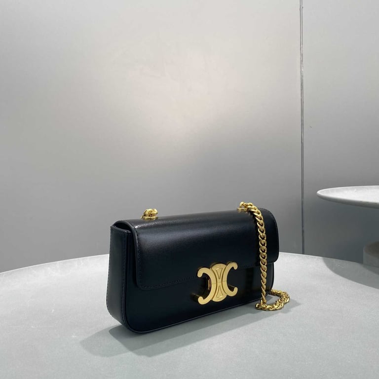 CE CHAIN BOX TRIOMPHE BAG IN SHINY CALFSKIN BLACK
