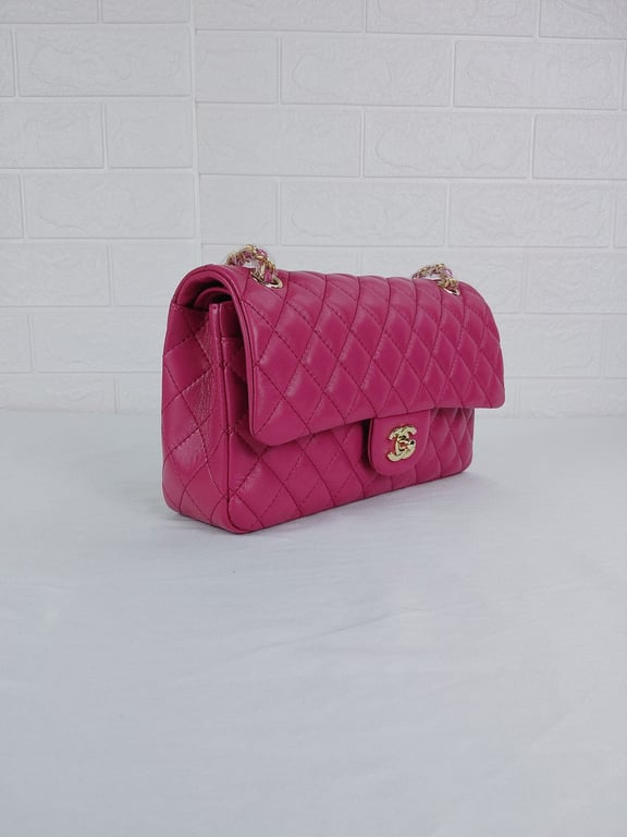 CHL CLASSIC MEDIUM LAMBSKIN FLAP PINK AND GOLD 25CM