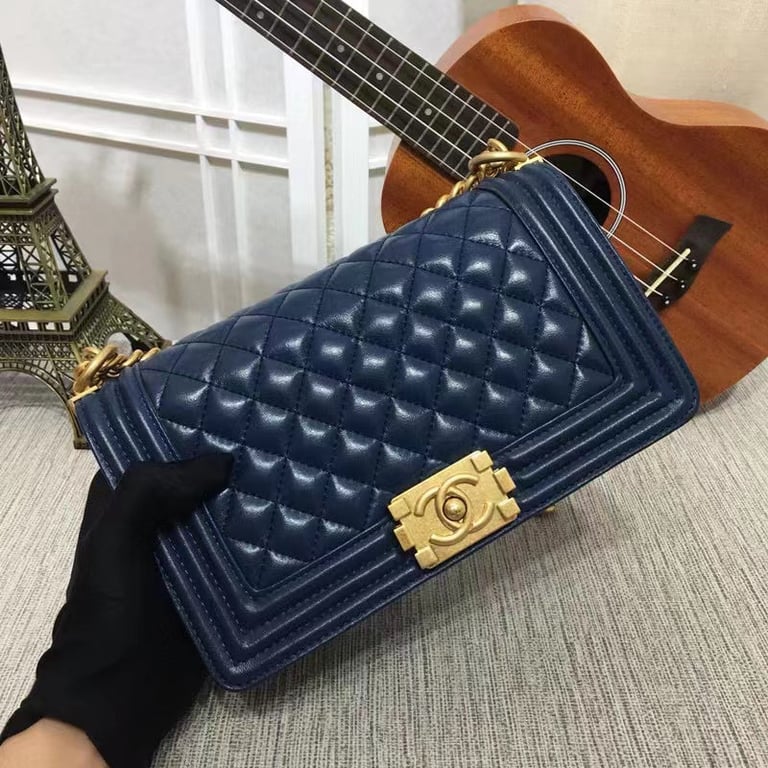 CHL CLASSIC BOY FLAP QUILTED LAMBSKIN SHOULDER BAG NAVY BLUE