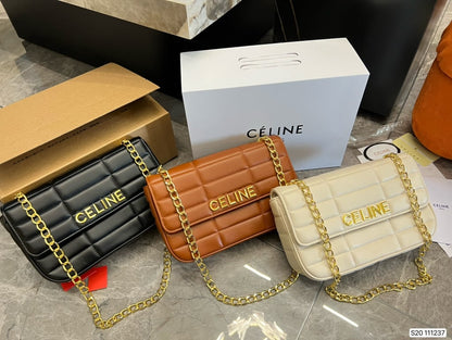 CE CHAIN SHOULDER BAG MATELASSE MONOCHROME IN QUILTED GOATSKIN BEIGE