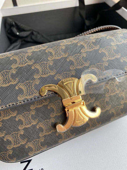 CE TRIOMPHE SHOULDER BAG IN SHINY CALFSKIN TAN