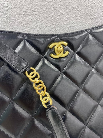 CHL 22s PEARL CRUSH HOBO BAG LAMBSKIN 28CM BLACK